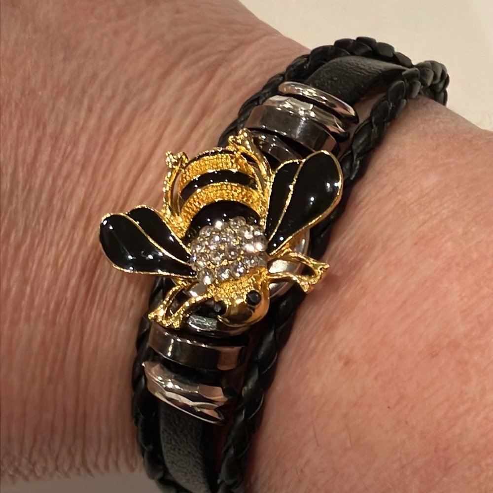 Bumblebee & Black Leather Snap Bracelet